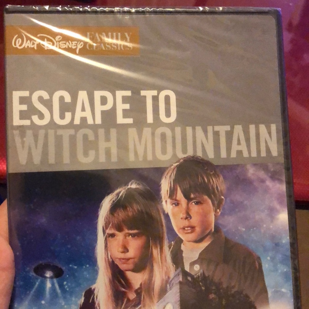 Escape to Witch Mountain